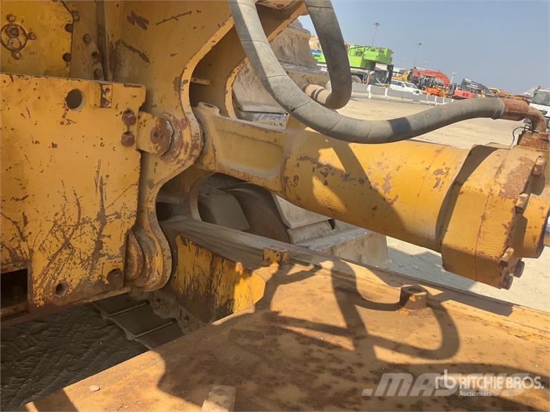 CAT D8R Buldooserid
