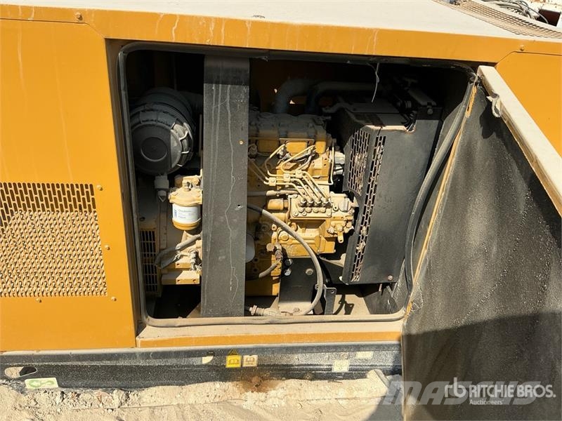 CAT DE22E-3 22 kVA Skid-Mounted Generator Set Naftové generátory