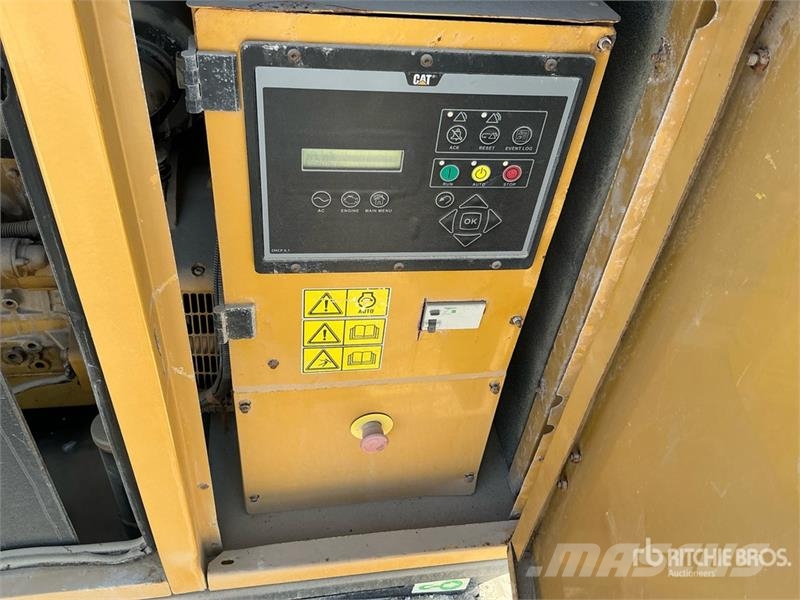 CAT DE22E-3 22 kVA Skid-Mounted Generator Set Naftové generátory