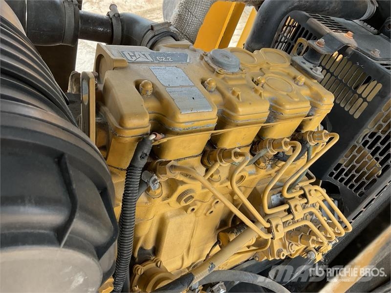 CAT DE22E-3 22 kVA Skid-Mounted Generator Set Diesel Generators