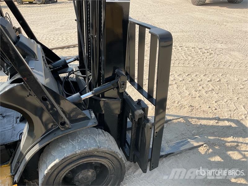 CAT DE30NT 3 ton 3 Ton Forklift Kahveltõstukid - muud