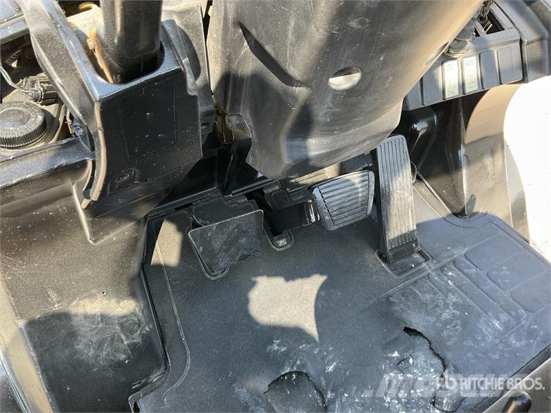CAT DE30NT 3 ton 3 Ton Forklift Kahveltõstukid - muud