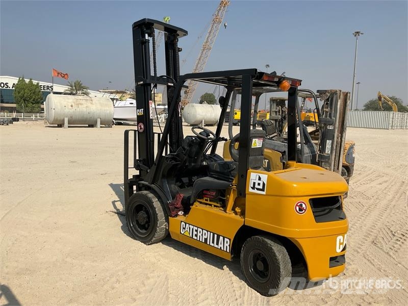CAT DE30NT 3 ton 3 Ton Forklift Kahveltõstukid - muud
