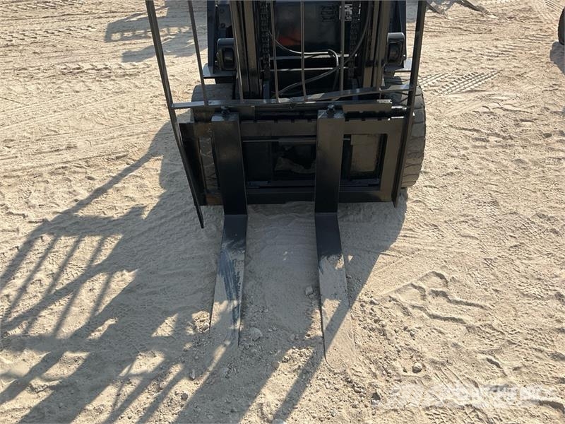 CAT DE30NT 3 ton 3 Ton Forklift Kahveltõstukid - muud