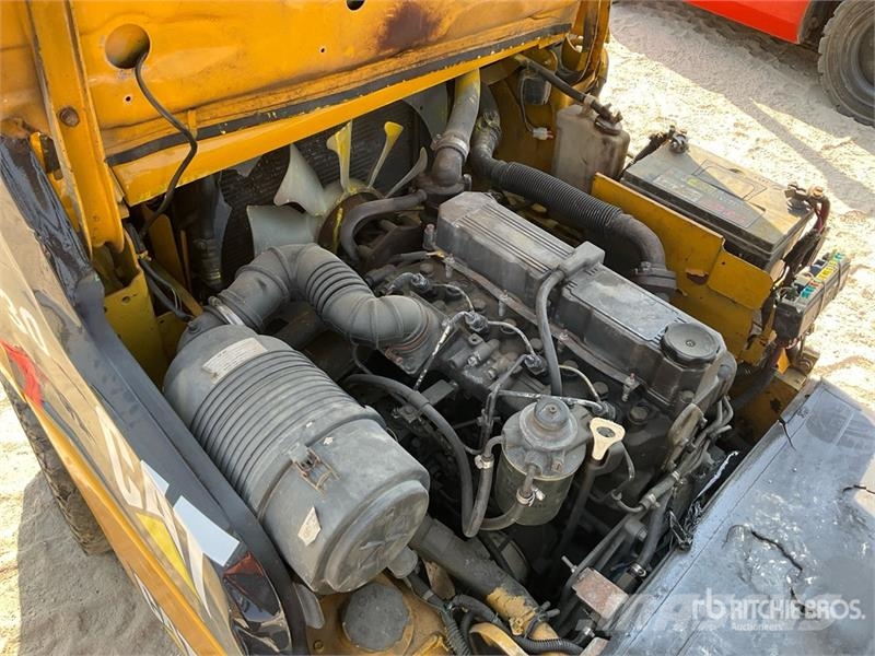 CAT DP30NT 3 ton Forklift شاحنات ذات رافعات شوكية - أخرى