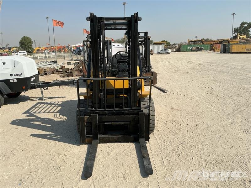 CAT DP40K1 4 ton Forklift Kahveltõstukid - muud