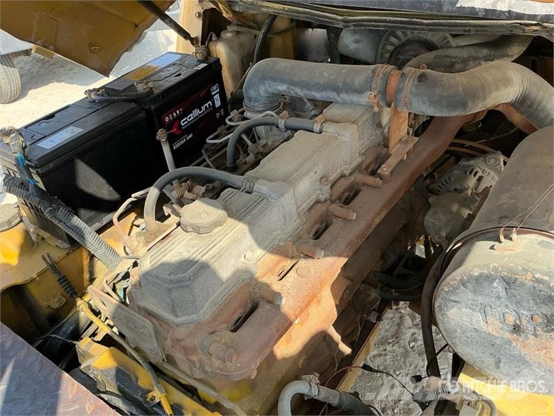 CAT DP40K1 4 ton Forklift Kahveltõstukid - muud
