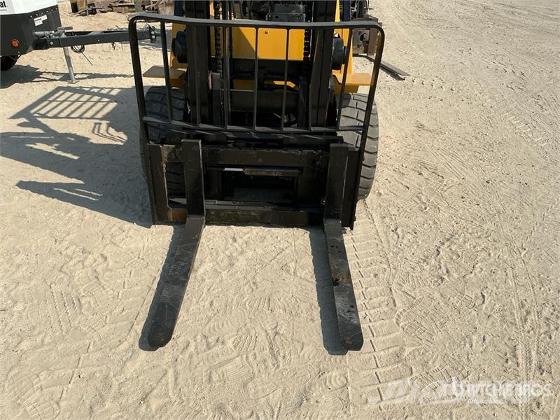 CAT DP40K1 4 ton Forklift Kahveltõstukid - muud