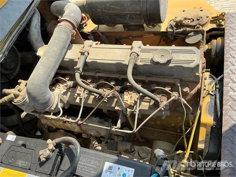 CAT DP40K1 4 ton Forklift Kahveltõstukid - muud