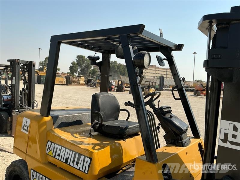 CAT DP40K1 4 ton Forklift Kahveltõstukid - muud