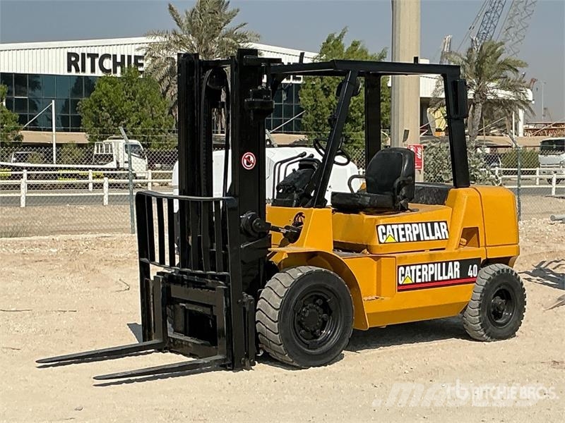 CAT DP40K1 4 ton Forklift Kahveltõstukid - muud
