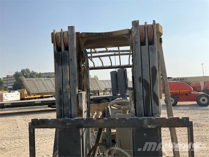 CAT EP25K-PAC 2.5 ton Electric Forklift Elektritõstukid