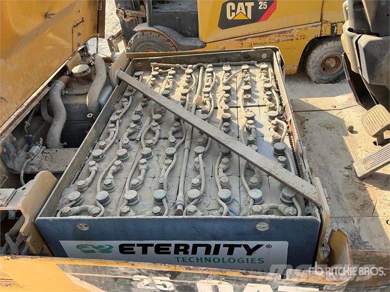 CAT EP25K-PAC 2.5 ton Electric Forklift Elektritõstukid