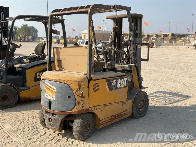 CAT EP25K-PAC 2.5 ton Electric Forklift Elektritõstukid