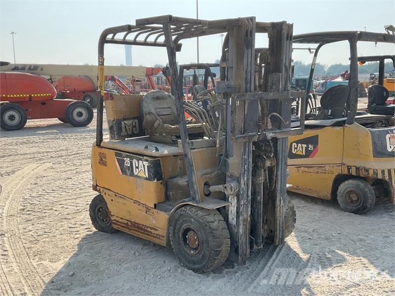 CAT EP25K-PAC 2.5 ton Electric Forklift Elektritõstukid