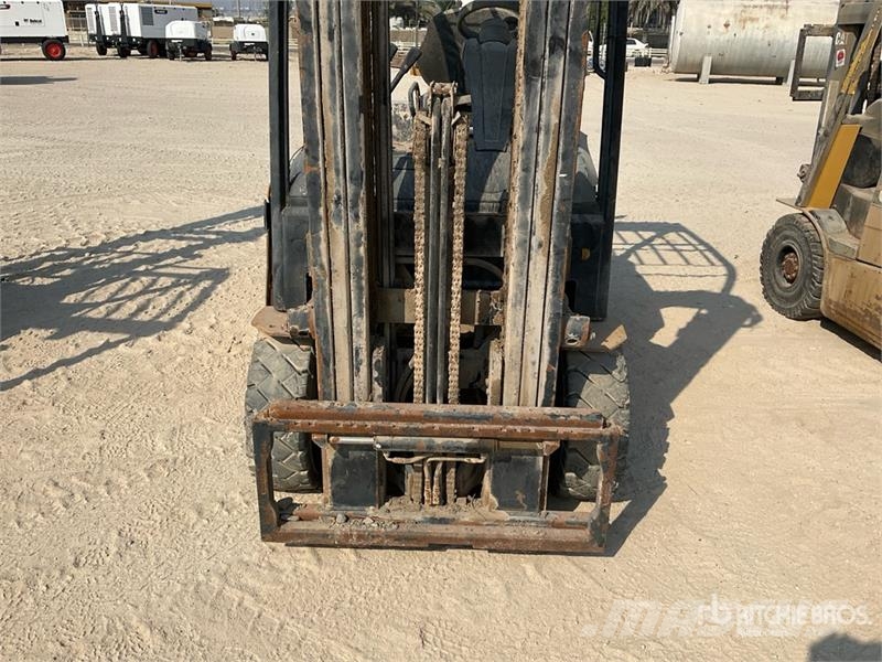 CAT EP25N 2.5 ton Electric Forklift Elektritõstukid
