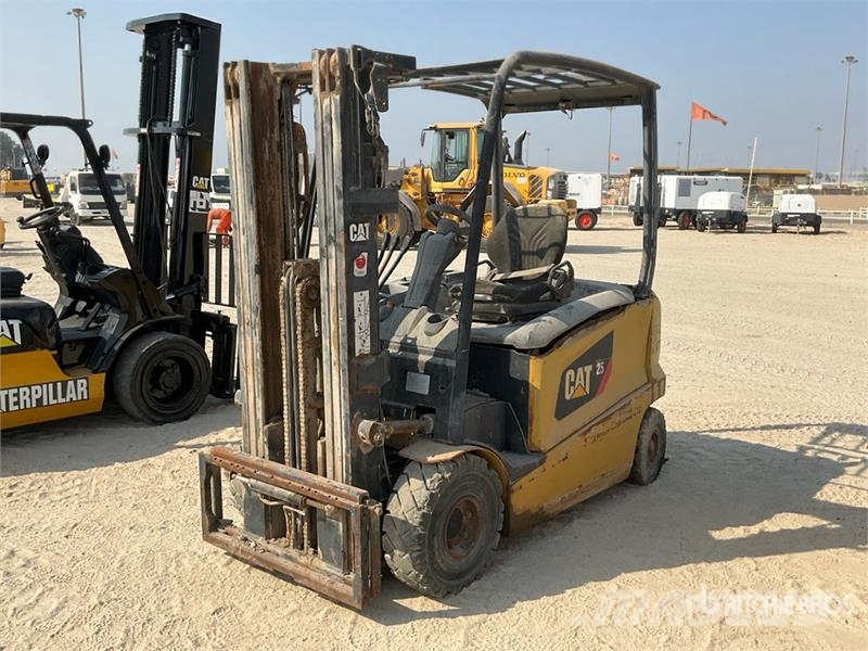 CAT EP25N 2.5 ton Electric Forklift Elektritõstukid