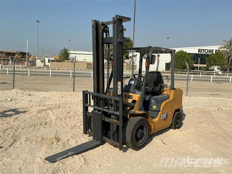 CAT GP30NT 3 ton Forklift شاحنات ذات رافعات شوكية - أخرى