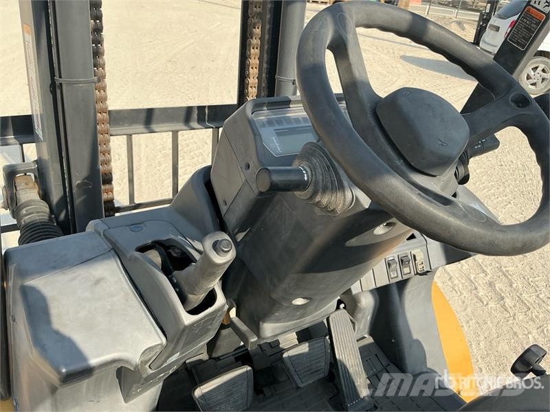 CAT GP30NT 3 ton Forklift Targoncák-Egyéb