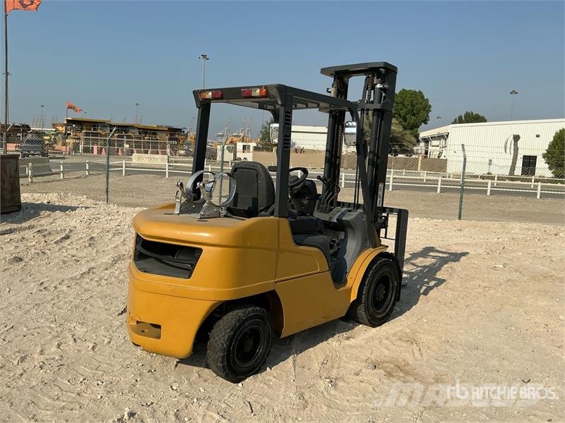 CAT GP30NT 3 ton Forklift شاحنات ذات رافعات شوكية - أخرى