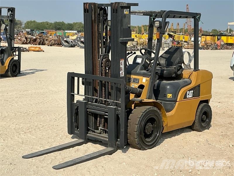 CAT GP30NT 3 ton Forklift Targoncák-Egyéb