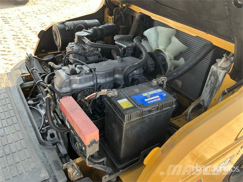 CAT GP30NT 3 ton Forklift Targoncák-Egyéb