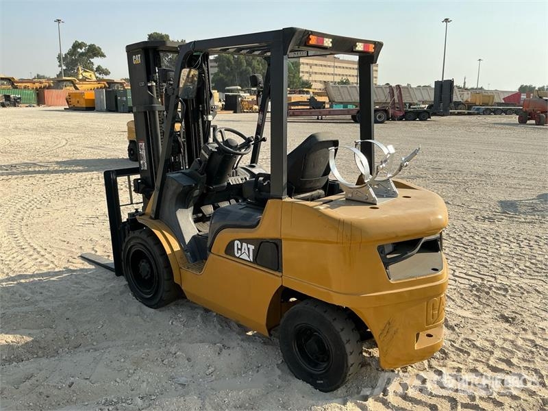 CAT GP30NT 3 ton Forklift شاحنات ذات رافعات شوكية - أخرى