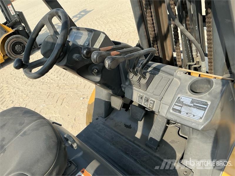 CAT GP30NT 3 ton Forklift Targoncák-Egyéb