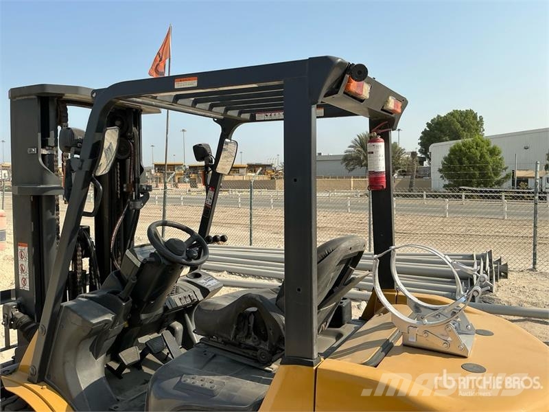 CAT GP30NT 3 ton Forklift Targoncák-Egyéb