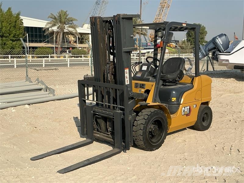 CAT GP30NT 3 ton Forklift شاحنات ذات رافعات شوكية - أخرى