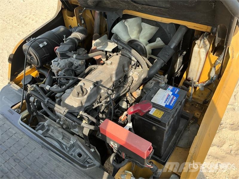 CAT GP30NT 3 ton Forklift Targoncák-Egyéb