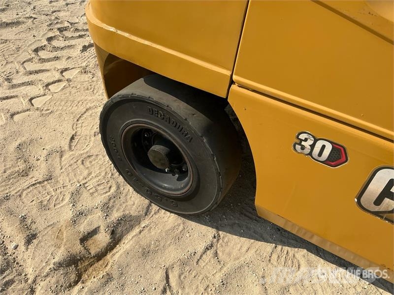 CAT GP30NT 3 ton Forklift Targoncák-Egyéb
