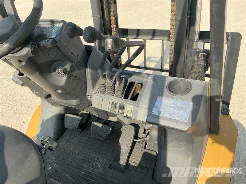 CAT GP30NT 3 ton Forklift Targoncák-Egyéb