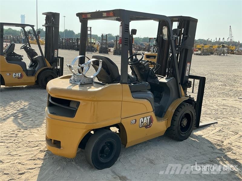 CAT GP30NT 3 ton Forklift شاحنات ذات رافعات شوكية - أخرى