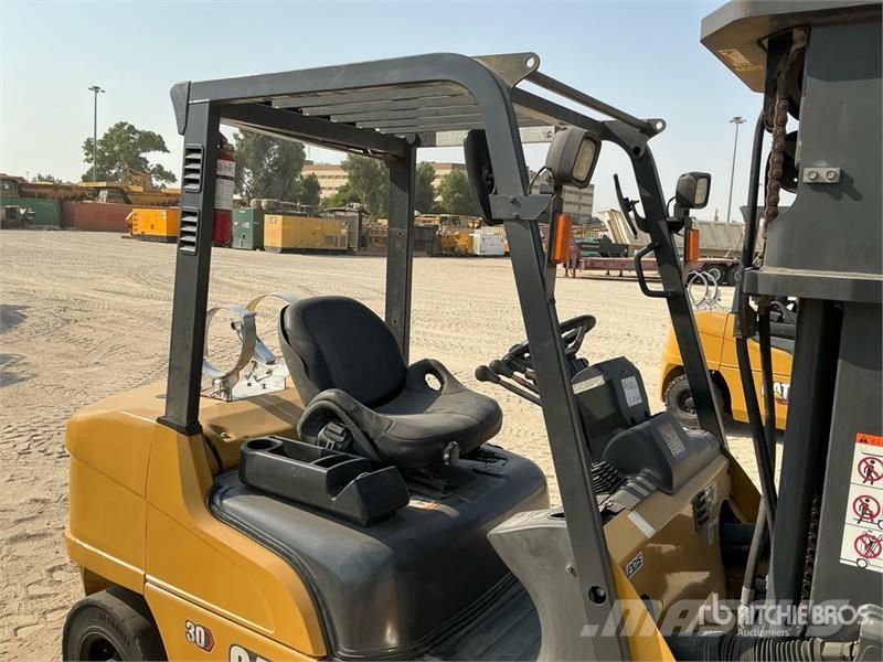 CAT GP30NT 3 ton Forklift Targoncák-Egyéb