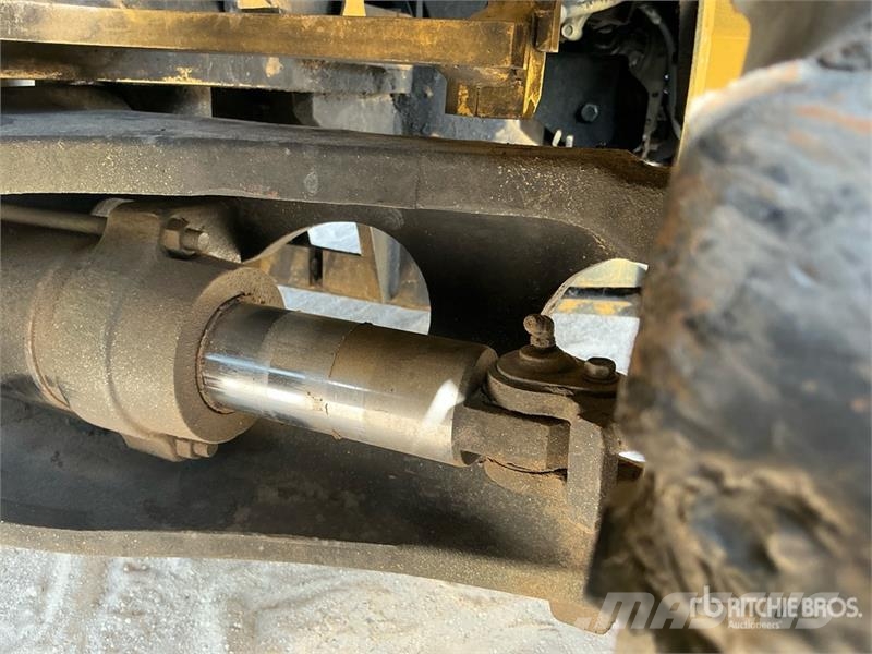 CAT GP30NT 3 ton Forklift Targoncák-Egyéb