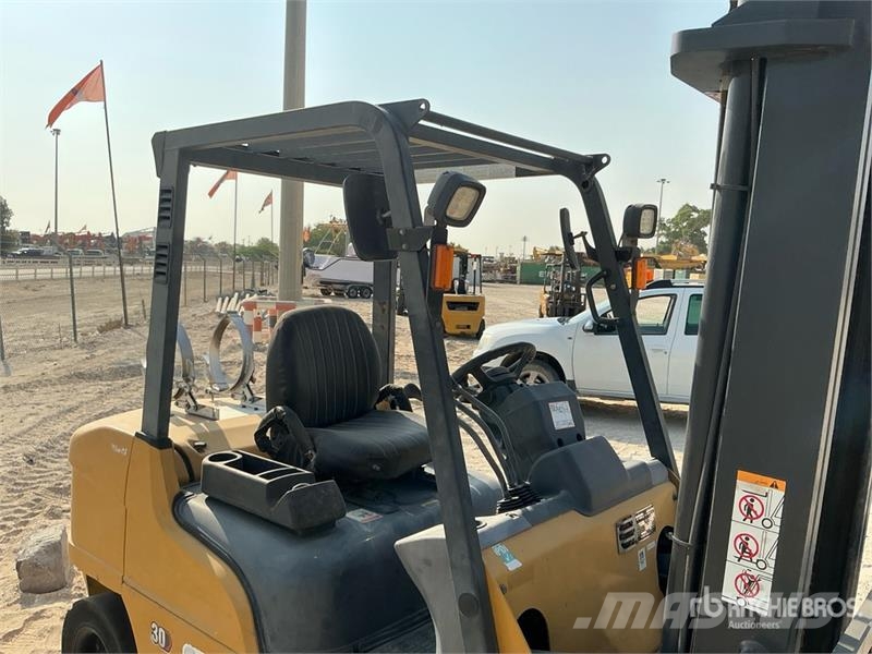 CAT GP30NT 3 ton Forklift Targoncák-Egyéb