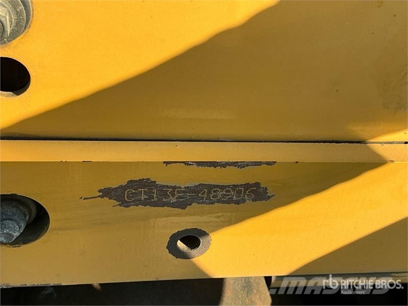 CAT GP30NT 3 ton Forklift شاحنات ذات رافعات شوكية - أخرى