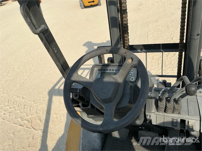 CAT GP30NT 3 ton Forklift Targoncák-Egyéb
