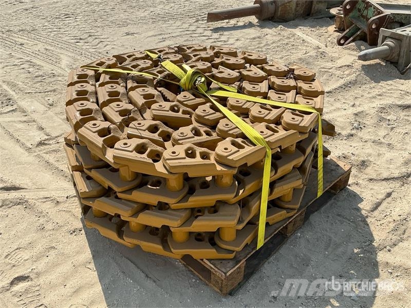 CAT of (2) Cat Track Link Assembly - Fits Cat D8R مكونات أخرى