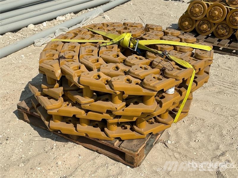 CAT of (2) Cat Track Link Assembly - Fits Cat D8R مكونات أخرى
