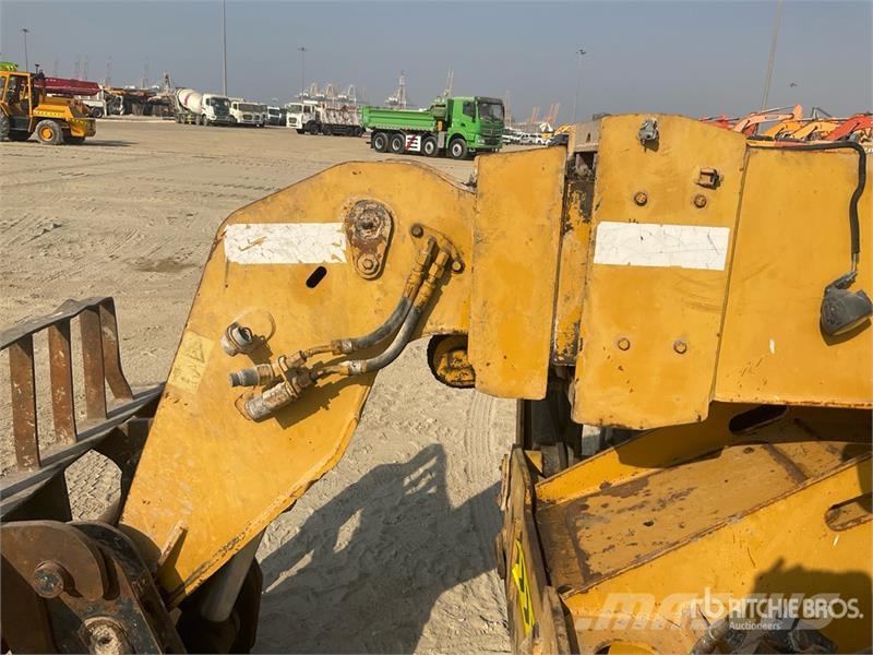 CAT TH414 مناولات متداخلة