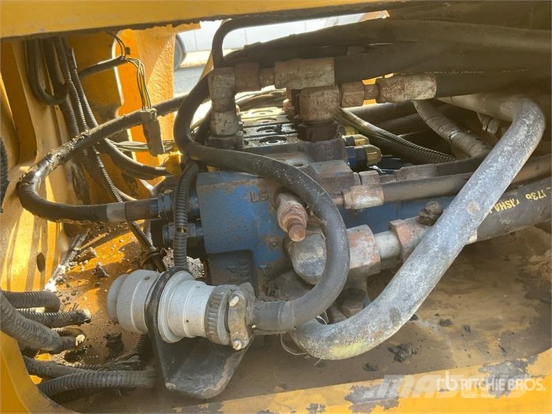 CAT TH414 مناولات متداخلة