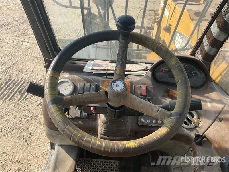 CAT TH414 مناولات متداخلة