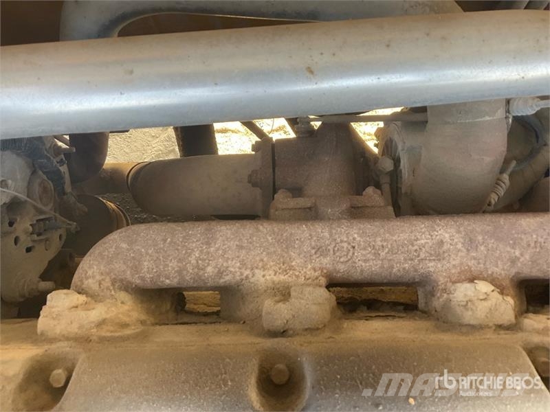CAT TH414 مناولات متداخلة