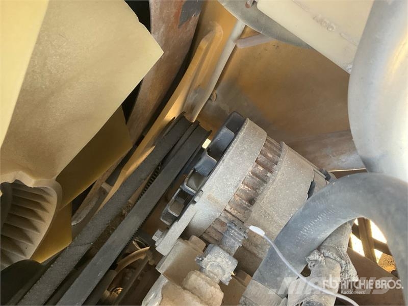 CAT TH414 مناولات متداخلة