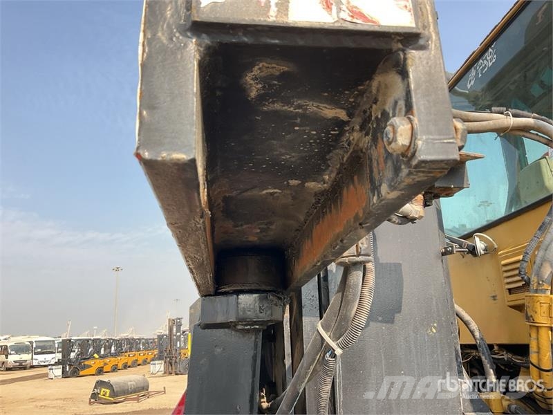 CAT V550 25 ton Forklift Другие складские механизмы