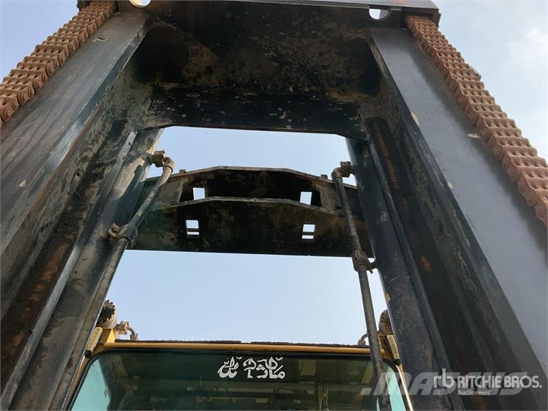 CAT V550 25 ton Forklift Другие складские механизмы