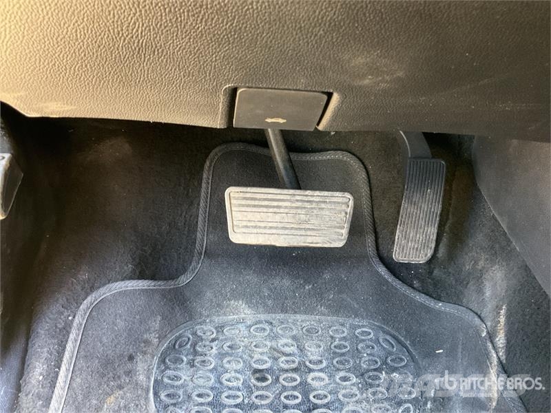 Chevrolet Tahoe 2WD SUV Cars