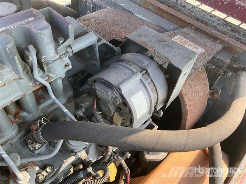 Chicago Pneumatic CPS130DD Mobile Air Compressor مكابس